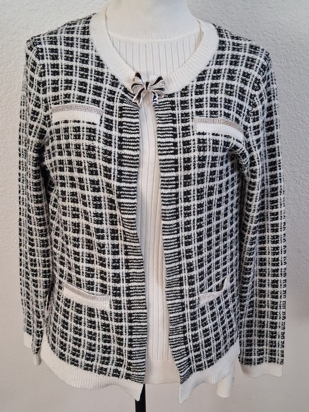 89th & Madison Black Plaid- White Tweed-Style Knit Rhinestone Cardigan-Broach M